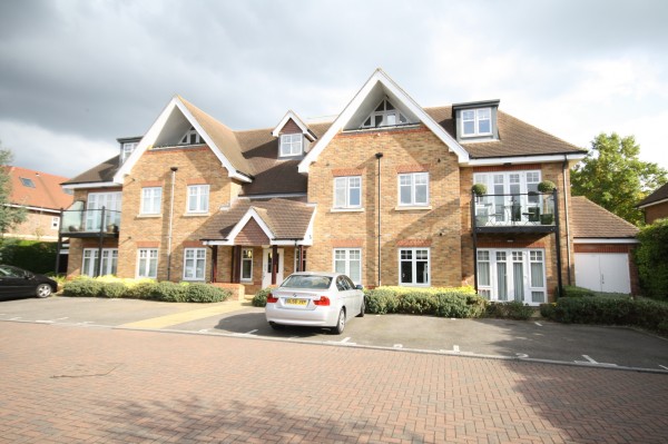 Shoppenhangers Road MAIDENHEAD Berkshire - EAID:BMHCC, BID:maidenhead