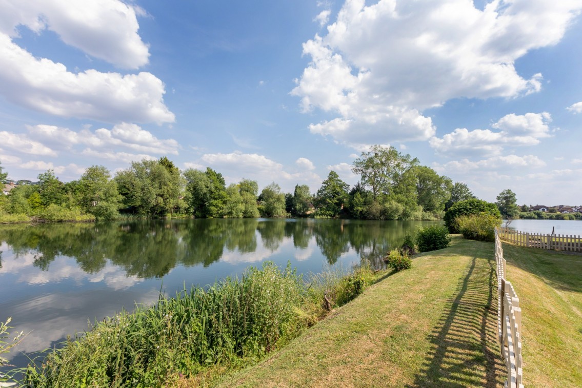 Images for Summerleaze Lake, Maidenhead EAID:BMHCC BID:maidenhead