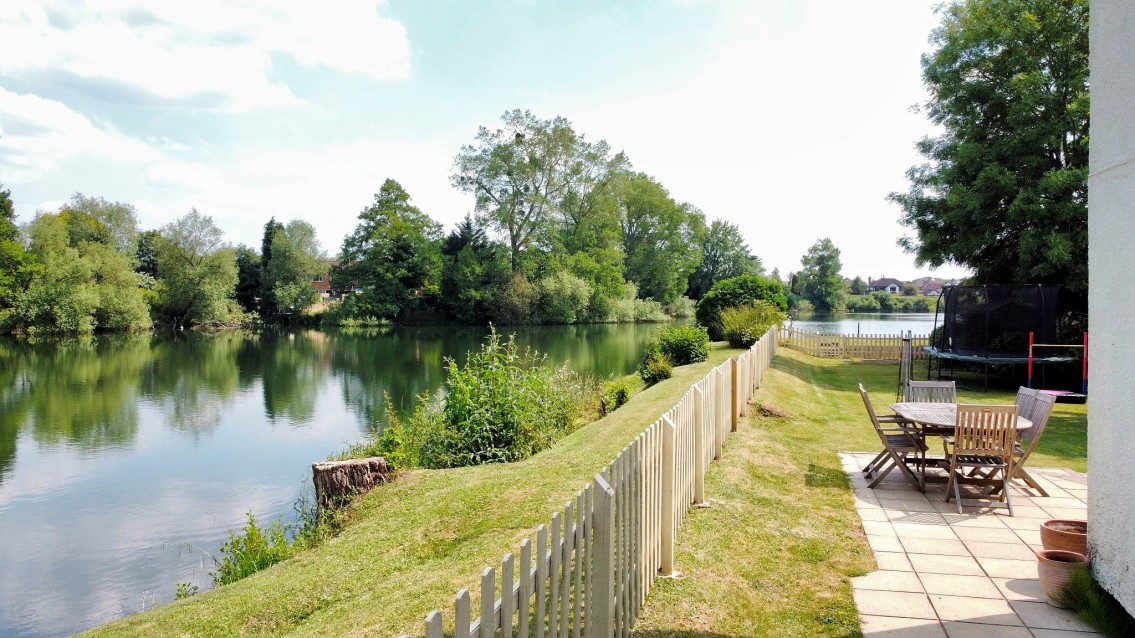 Images for Summerleaze Lake, Maidenhead EAID:BMHCC BID:maidenhead